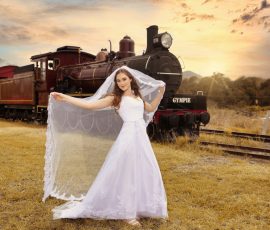 wedding photographer sunset
